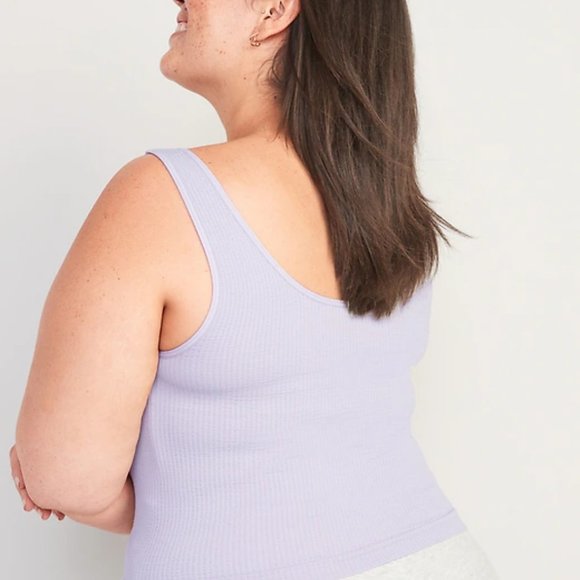 Old Navy Cropped Rib-Knit Seamless Cami Bra Top - Picture 3 of 6